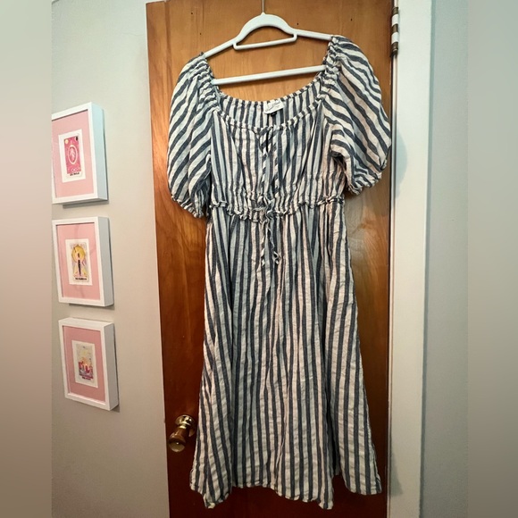 NWOT Universal Thread Puff Sleeve Midi Dress - Picture 2 of 4